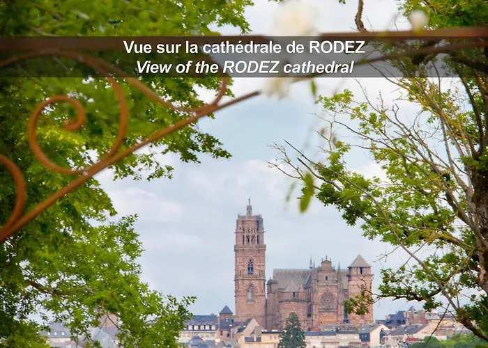 Hotel La Ferme De Bourran - Rodez - Parking Prive Avec Bornes Pour Voitures Electriques